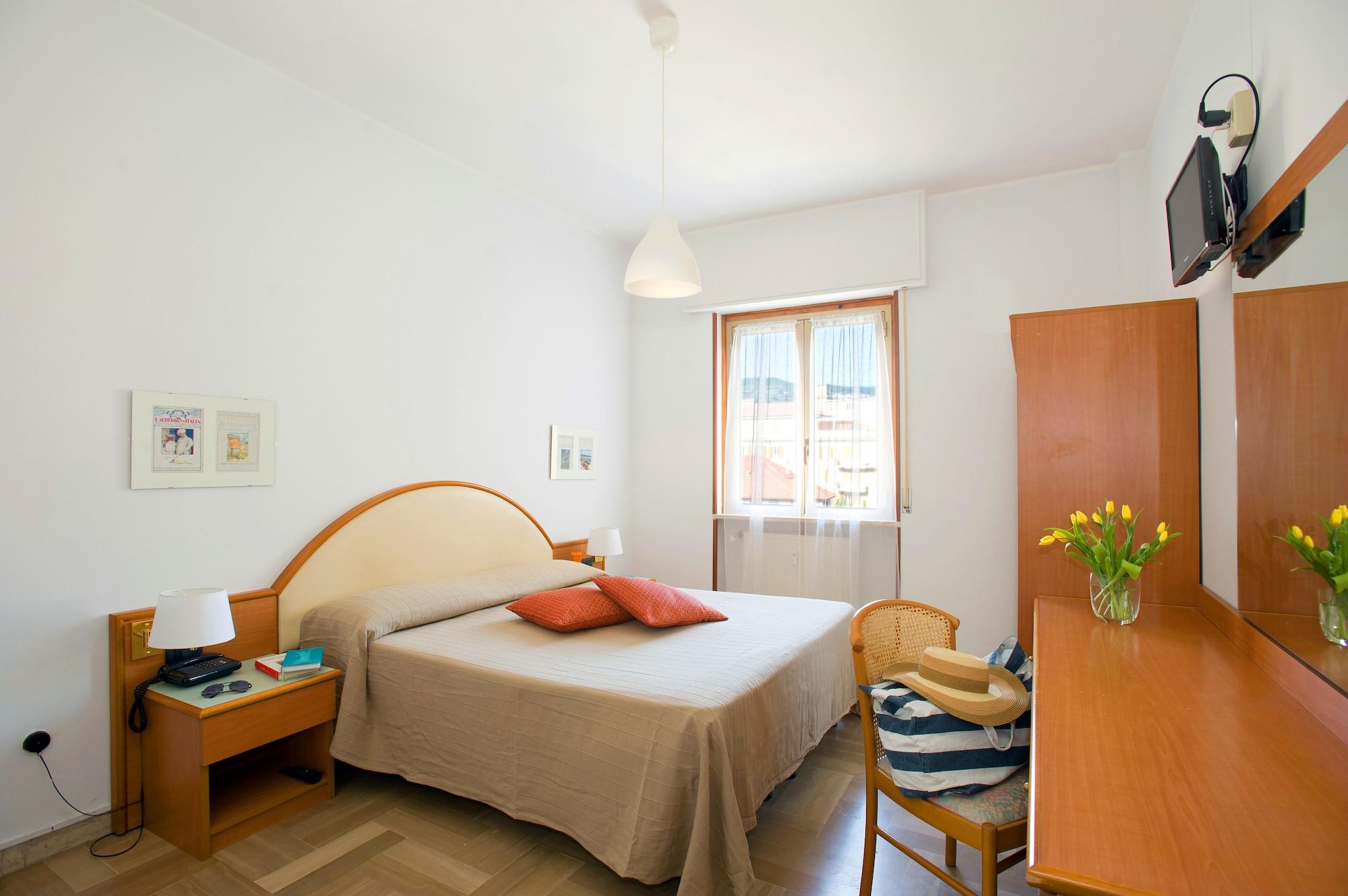 Hotel Bacco Rooms And Breakfast Pietra Ligure Kültér fotó