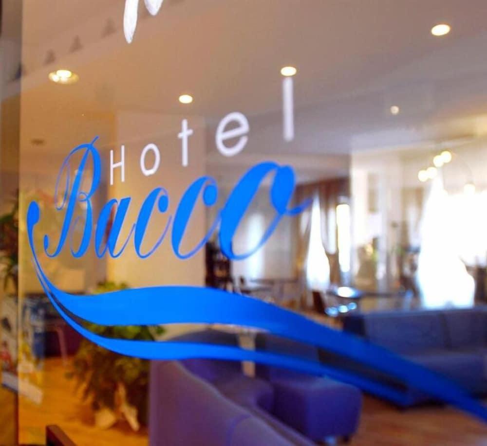 Hotel Bacco Rooms And Breakfast Pietra Ligure Kültér fotó